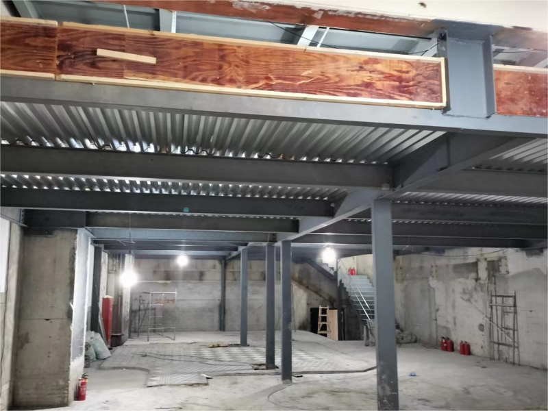 特種檢測部成杰徐匯鋼結(jié)構(gòu)平臺施工質(zhì)量檢測